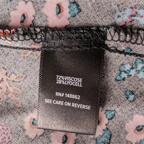 Torrid Peplum Challis Sweetheart Top, Black Floral Long Sleeve Peasant Blouse 3x - Picture 12 of 13